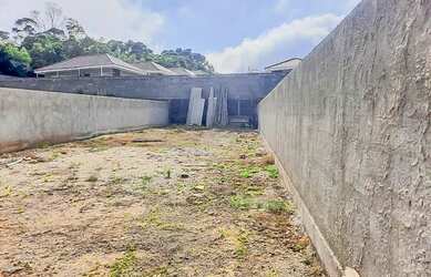 Imagem: O terreno possui 332m² de Área e está localizado em Arruda