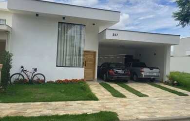 Imagem: A casa em condomínio possui 3 Dormitórios, 5 Banheiros, 2