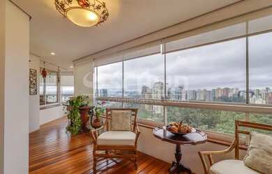 Imagem: O apartamento possui 4 Dormitórios, 5 Banheiros, 5 Vagas na