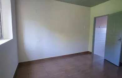 Imagem: A casa possui 1 Dormitório, 1 Banheiro, 35m² de Área e está