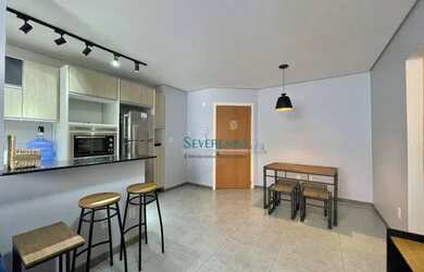 Imagem: O apartamento possui 2 Dormitórios, 1 Banheiro, 1 Vaga na garagem