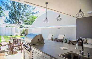 Imagem 4: MARAVILHOSA CASA EM CONDOMÍNIO FECHADO COM INFRA COMPLETA, NA BARRA DA...