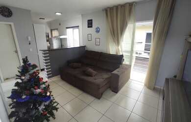 Imagem: O apartamento possui 2 Dormitórios, 1 Banheiro, 1 Vaga na garagem