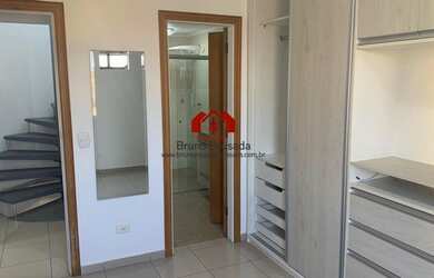 Imagem 2: Penthouse à venda por R$ 780.000 em Ponta da Praia, Santos/SP