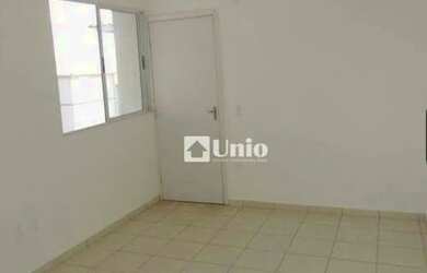 Imagem: O apartamento possui 2 Dormitórios, 1 Banheiro, 1 Vaga na garagem