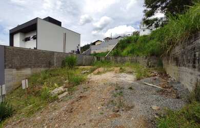 Imagem: O terreno possui 542m² de Área e está localizado em Vila