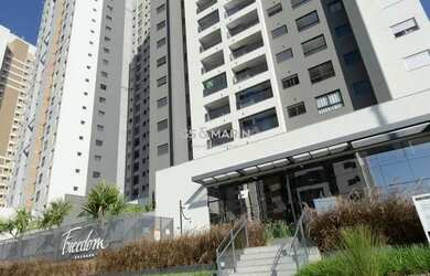 Imagem: O apartamento possui 1 Dormitório, 2 Banheiros, 2 Vagas na