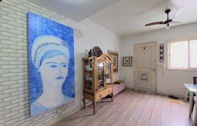 Imagem: A casa em condomínio possui 3 Dormitórios, 2 Banheiros, 1