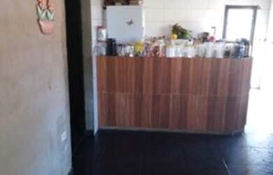 Imagem: A casa possui 2 Dormitórios, 1 Banheiro, 366m² de Área e