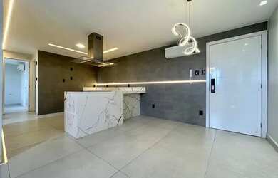 Imagem: O apartamento possui 2 Dormitórios, 2 Banheiros, 2 Vagas na