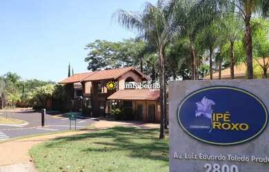 Imagem: O terreno possui 1261m² de Área e está localizado em Vila