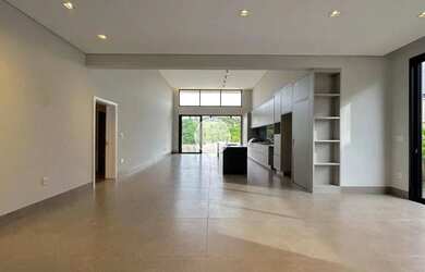 Imagem 4: Casa térrea em Condomínio com 03 Suítes - Locação - Alphaville