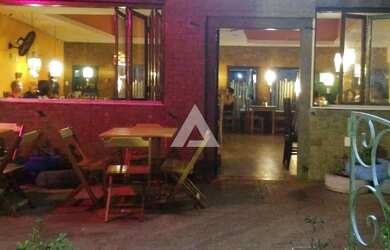 Imagem 3: Casa no Rio Vermelho com 314m² à venda por R$ 950.000,00