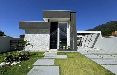 Imagem: A casa em condomínio possui 3 Dormitórios, 2 Banheiros, 2