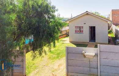 Imagem: A casa possui 2 Dormitórios, 1 Banheiro, 45m² de Área e