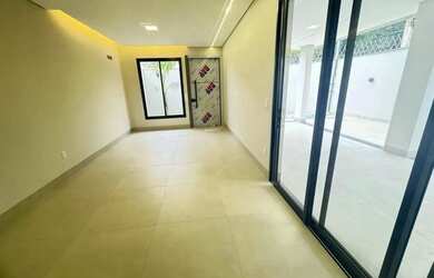 Imagem 16: Casa em Montes Claros, no bairro Ibituruna, à venda