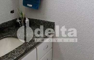 Imagem 13: Casa residencial disponível para locação e venda no bairro Jardim Karaíba...