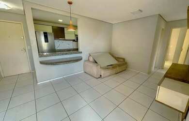 Imagem: O apartamento possui 3 Dormitórios, 1 Banheiro, 1 Vaga na garagem