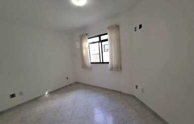 Imagem 2: Imóvel para venda possui 100 metros quadrados com 3 quartos em Centro...