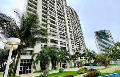 Imagem: O apartamento possui 3 Dormitórios, 5 Banheiros, 3 Vagas na