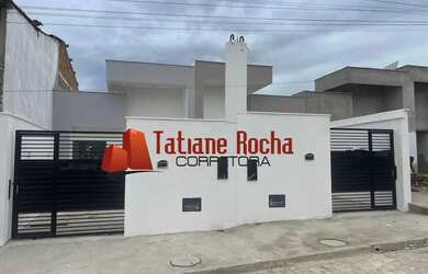 Imagem: A casa à venda possui 2 Dormitórios, 1 Banheiro, 1 Vaga na