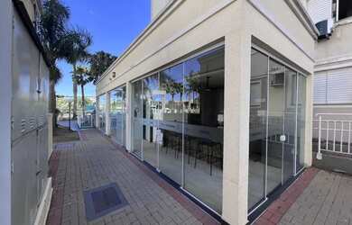 Imagem 12: Apartamento de 2 dormitórios semi-mobiliado para alugar no bairro Humaitá...