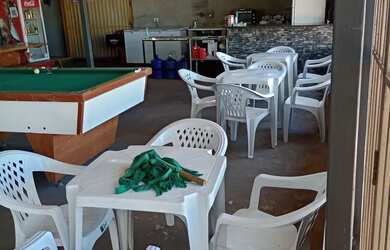 Imagem: A casa possui 2 Dormitórios, 4 Banheiros, 5 Vagas na garagem