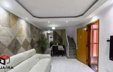 Imagem: A casa possui 3 Dormitórios, 3 Banheiros, 2 Vagas na garagem