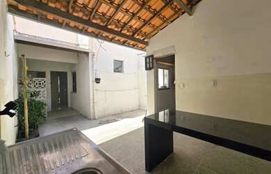 Imagem 13: VENDO UMA CASA. Varanda, 85m² de Área, 2 Vagas na garageme2 Dormitórios