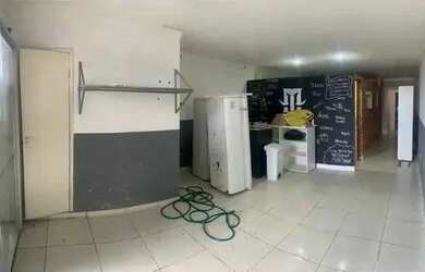 Imagem: O depósito possui 60m² de Área e está localizado em Boca