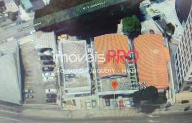 Imagem 2: Casa comercial em avenida movimentada