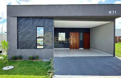 Imagem: A casa possui 3 Dormitórios, 3 Banheiros, 120m² de Área e