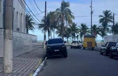 Imagem: A kitnet possui 1 Dormitório, 1 Banheiro, 1 Vaga na garagem