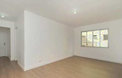 Imagem: O apartamento possui 1 Dormitório, 1 Banheiro, 56m² de Área