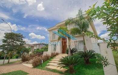 Imagem: A casa em condomínio possui 5 Dormitórios, 5 Banheiros, 4