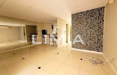 Imagem: A casa possui 4 Dormitórios, 3 Banheiros, 2 Vagas na garagem