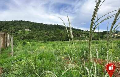 Imagem: O terreno possui 2000m² de Área e está localizado em Brumadinho