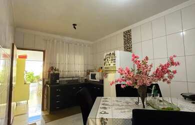 Imagem 6: Imóvel para venda possui 118 metros quadrados com 3 quartos