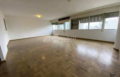 Imagem: O apartamento possui 3 Dormitórios, 4 Banheiros, 2 Vagas na