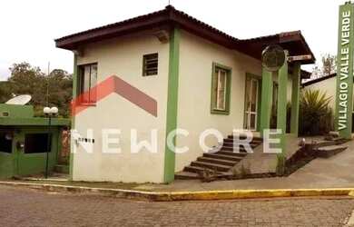 Imagem: A casa em condomínio possui 2 Dormitórios, 2 Banheiros, 1