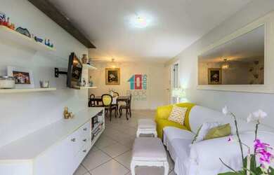 Imagem: O apartamento possui 3 Dormitórios, 2 Banheiros, 2 Vagas na