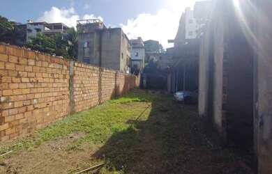 Imagem 2: Lote/Terreno para venda tem 330 metros quadrados em Itapuã - Salvador...