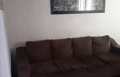 Imagem: O apartamento possui 2 Dormitórios, 1 Banheiro, 2 Vagas na