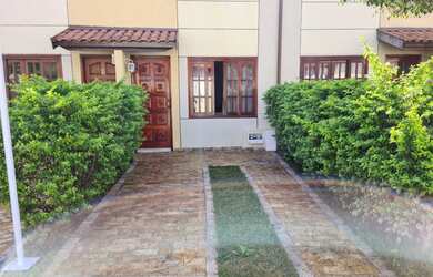 Imagem: A casa em condomínio possui 2 Dormitórios, 2 Banheiros, 1