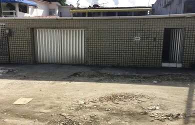 Imagem: O apartamento possui 3 Dormitórios, 2 Banheiros, 5 Vagas na