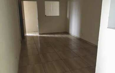 Imagem: A casa possui 1 Dormitório, 1 Banheiro, 55m² de Área e está