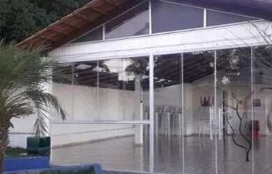 Imagem: O apartamento possui 2 Dormitórios, 1 Banheiro, 2 Vagas na