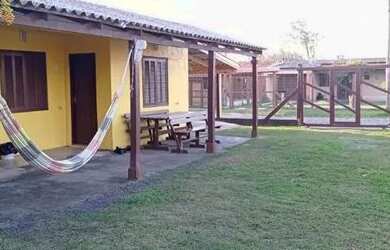 Imagem: A casa possui 5 Dormitórios, 5 Banheiros, 187m² de Área e