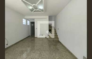 Imagem: A casa possui 2 Dormitórios, 2 Banheiros, 1 Vaga na garagem