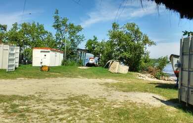 Imagem 7: Galpão frente a rod. Niterói/Manilha fundo pra baia de Guanabara